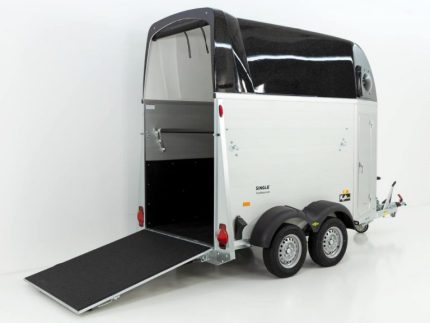 Humbaur Pferdeanhänger Single Alu 1600|Sattelkammer